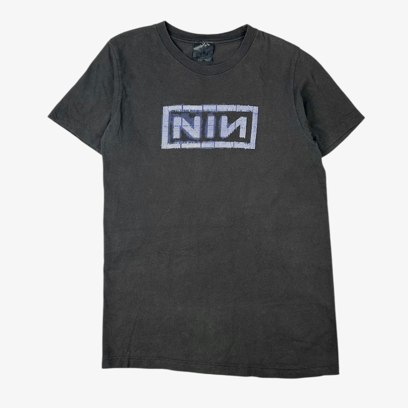 トップス 00's Nine Inch Nails T-SH 2000S NINE INCH NAILS T-SHIRT – JERKS™