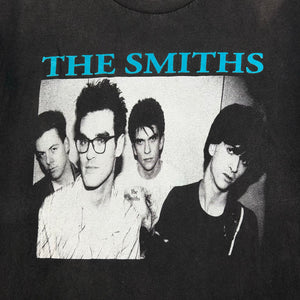 C. 00 THE SMITHS T-SHIRT