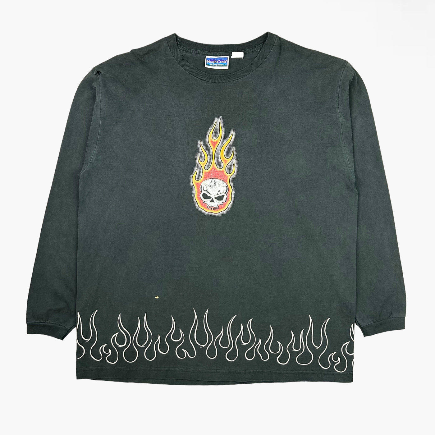 EARLY 00S FLAMING SKULL LONG SLEEVE