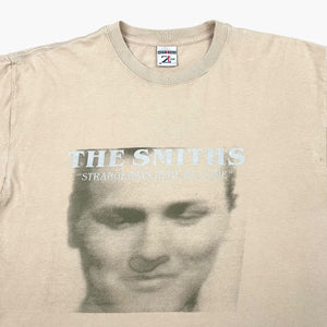 C. 00 THE SMITHS T-SHIRT