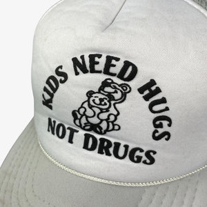 EARLY HUGS NOT DRUGS CAP