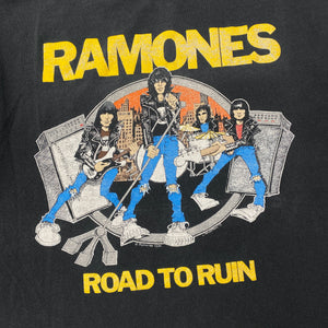 EARLY 00S THE RAMONES T-SHIRT