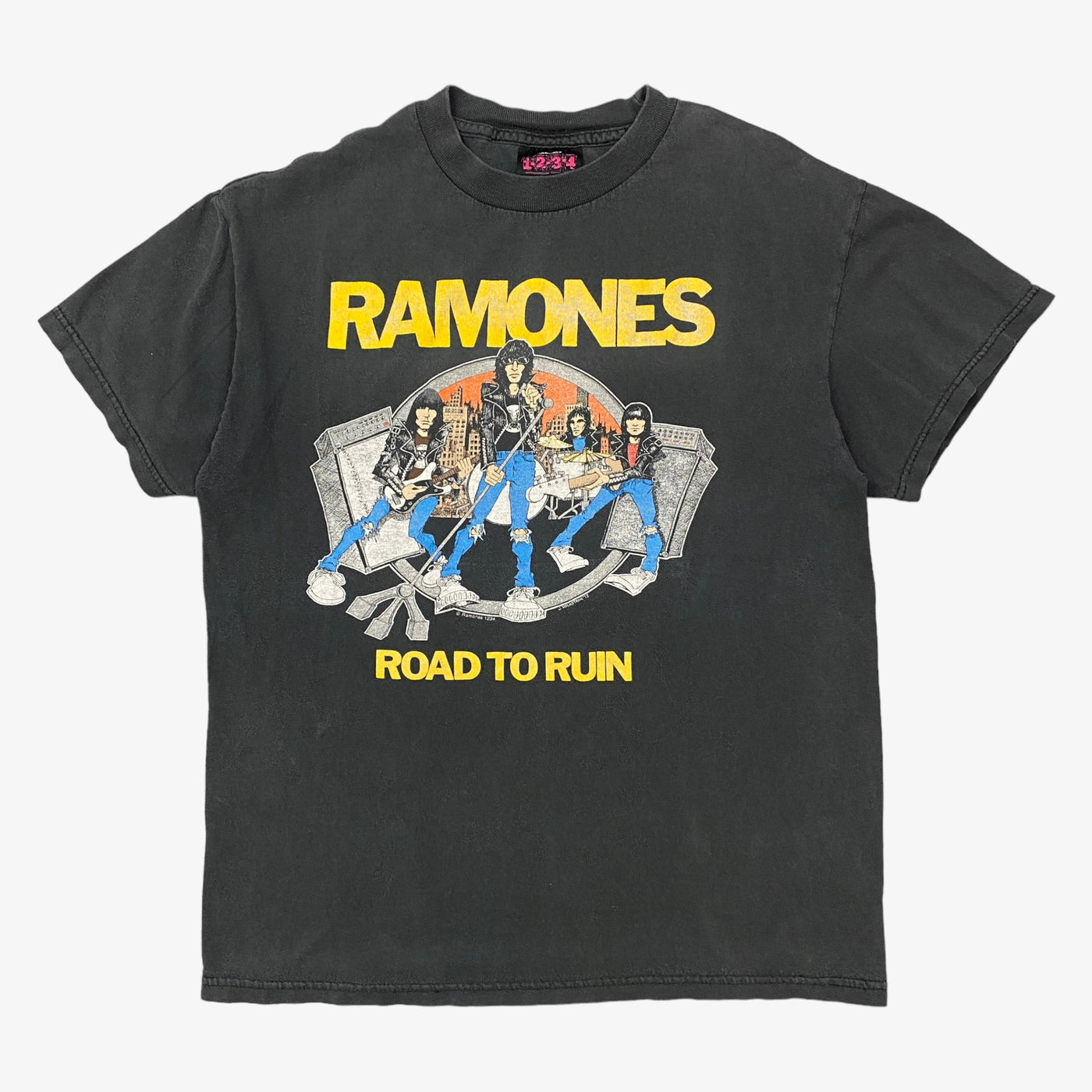 EARLY 00S THE RAMONES T-SHIRT